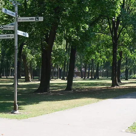 Silti, Atjaunoti Dzivokli Tuvu Centram - 1st Floor Daire