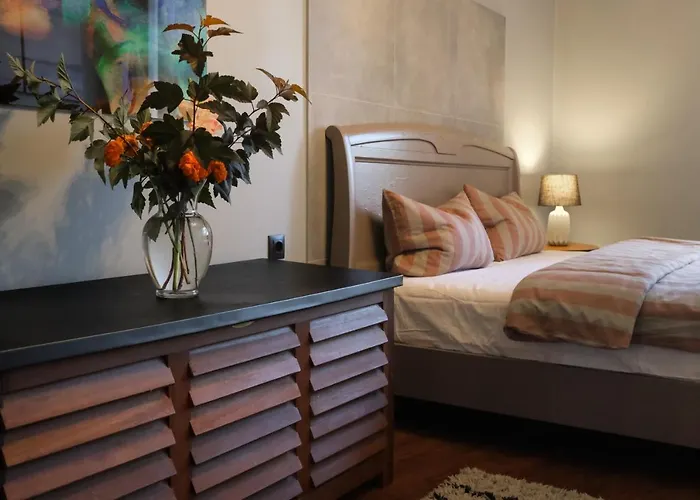 Silti, Atjaunoti Dzivokli Tuvu Centram - 1st Floor Apartment