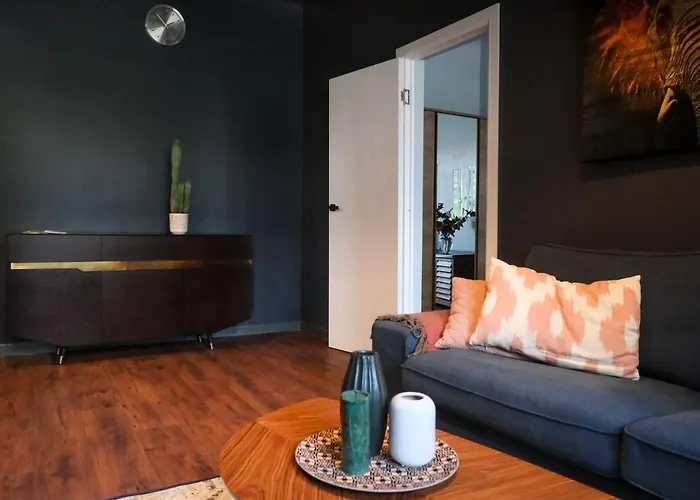 Silti, Atjaunoti Dzivokli Tuvu Centram - 1st Floor Riga