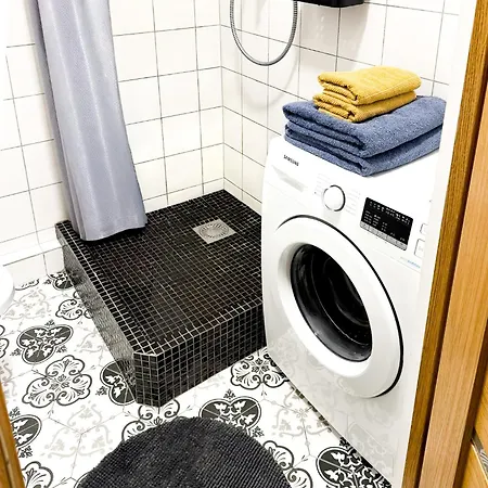 Апартаменти Silti, Atjaunoti Dzivokli Tuvu Centram - 1st Floor Рига