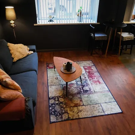Silti, Atjaunoti Dzivokli Tuvu Centram - 1st Floor Рига