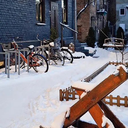 Silti, Atjaunoti Dzivokli Tuvu Centram - 1st Floor Апартаменты Рига